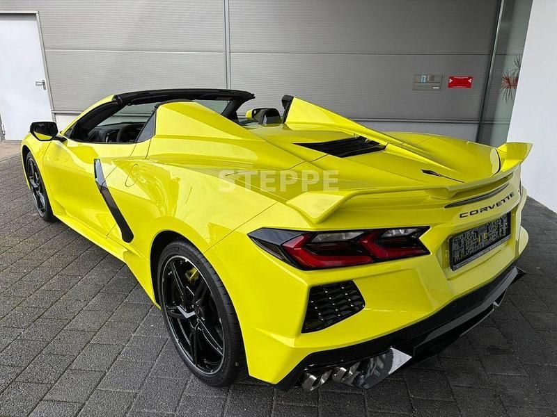 Neu Corvette Stingray 481 PS (353 kW) 2025 Gelb Cabrio