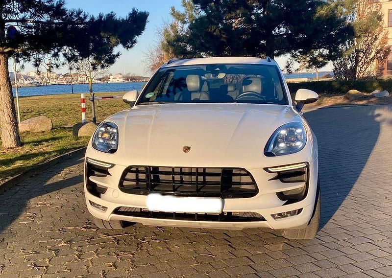 Second-hand Porsche Macan 258 CP (189 kW) 2016 Alb SUV