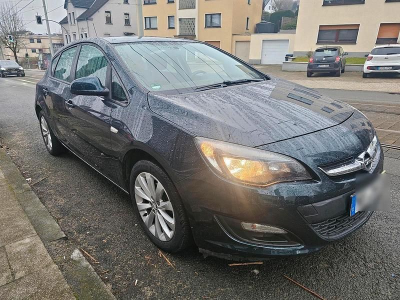 Gebraucht 2013 Opel Astra Limousine | 3.600 € (Guter Preis) - Bild 1/4