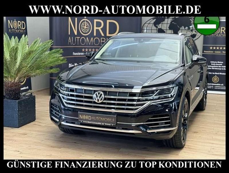 Deep black perleffek (metallic) Gebraucht 2019 VW Touareg SUV | 38.800 € (Fairer Preis) - Bild 1/1
