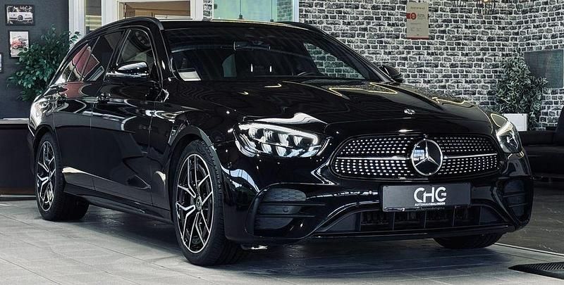 Gebraucht Mercedes E220 AMG line 194 PS (142 kW) 2020 Schwarz Limousine