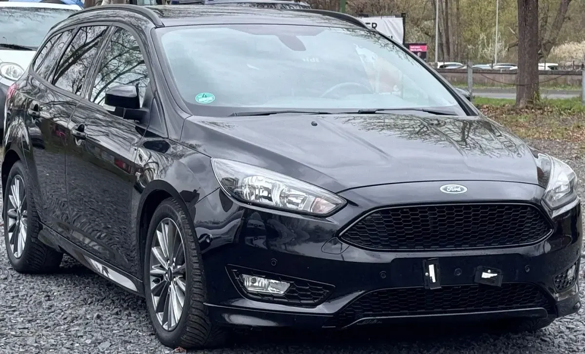 Gebraucht Ford Focus ST-Line 150 PS (110 kW) 2018 Schwarz Kombi