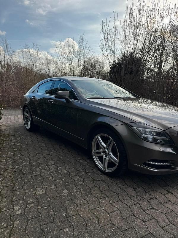 Gebraucht Mercedes CLS350 306 PS (225 kW) 2013 Limousine