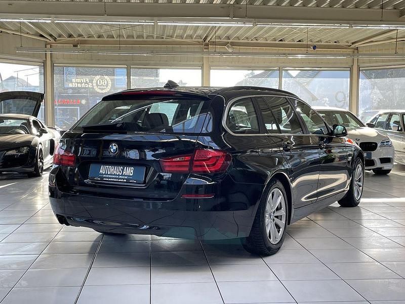 Gebraucht BMW 520 Sport Line 184 PS (135 kW) 2011 Schwarz Limousine
