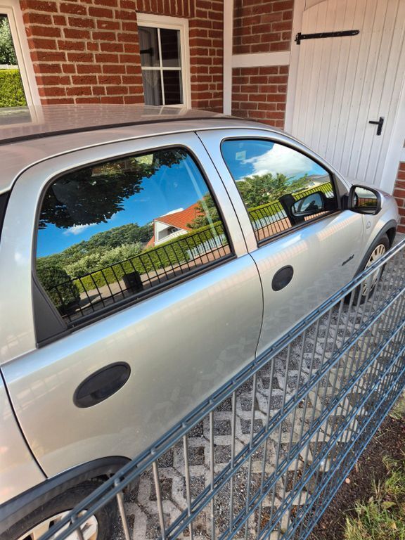 Silber Gebraucht 2002 Opel Corsa Limousine | 650 € (Guter Preis) - Bild 1/4