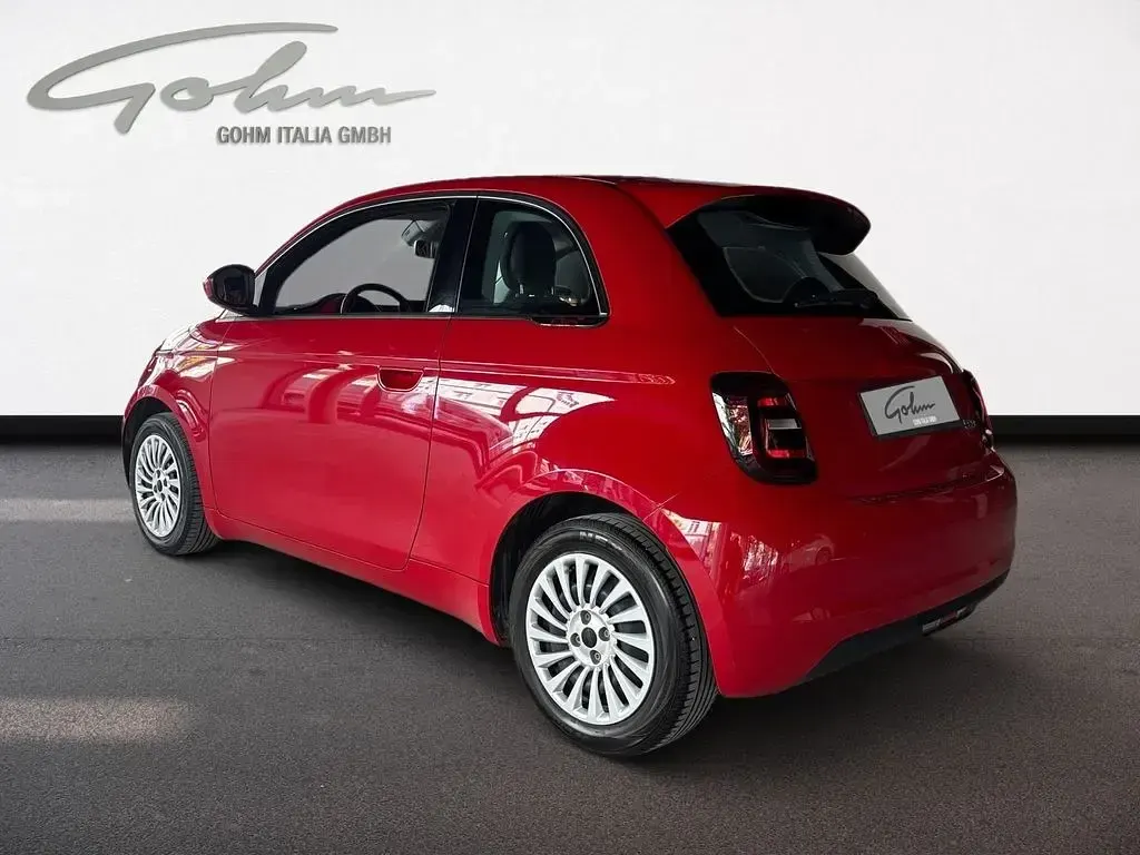 Gebraucht Fiat 500e Red 69 kW (95 PS) 2022 Rot Limousine