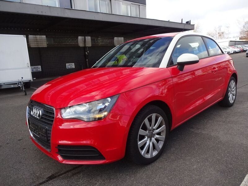 Gebraucht Audi A1 Admired 86 PS (63 kW) 2011 Rot Kleinwagen