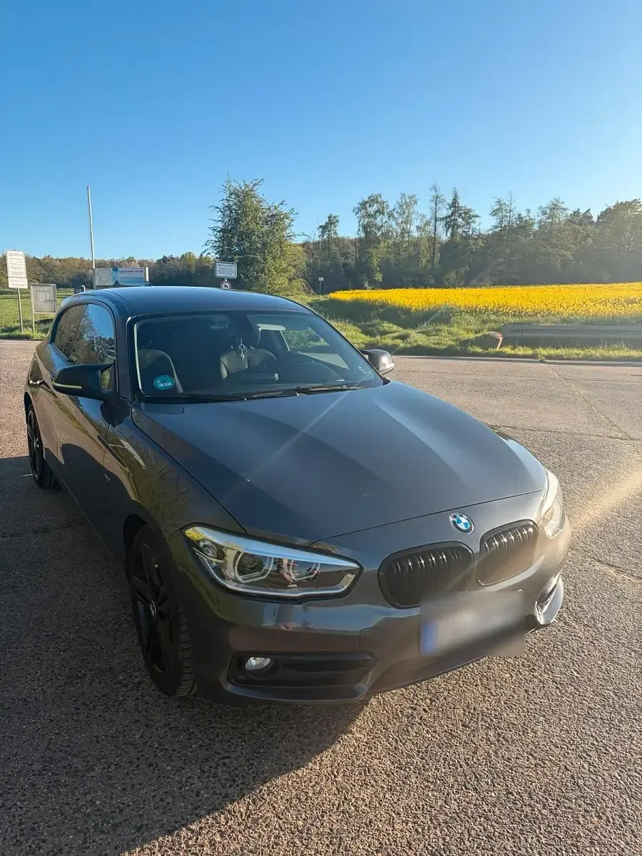 Gebraucht BMW 118 M Sport 136 PS (100 kW) 2016 Grau Kleinwagen