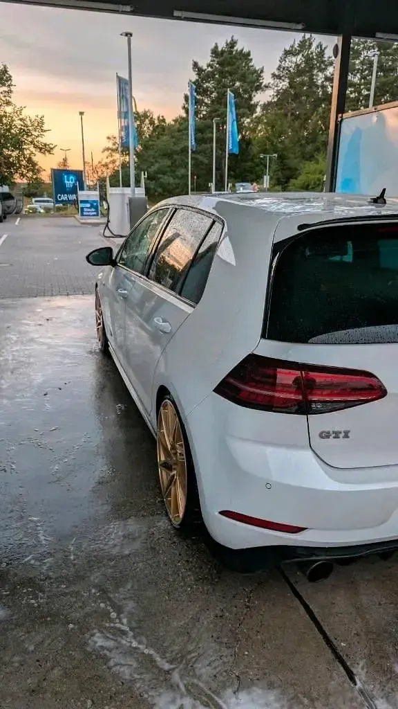 Gebraucht VW Golf VII Pro 230 PS (169 kW) 2017 Weiß Limousine