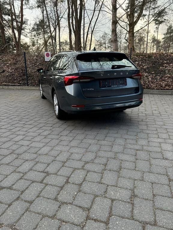 Gebraucht Skoda Octavia Ambition 110 PS (80 kW) 2021 Silber Kombi