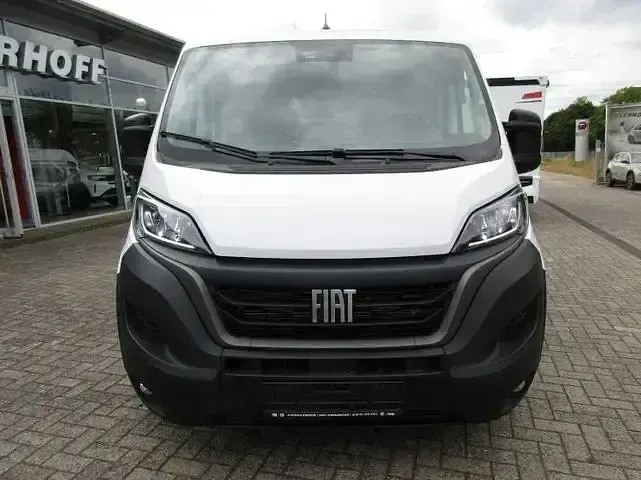 Gebraucht Fiat Ducato 140 PS (102 kW) 2022 Weiss Van
