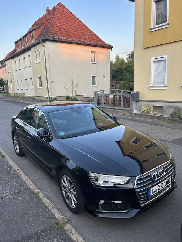 Schwarz Gebraucht 2019 Audi A4 Sport Limousine | 22.880 € (Fairer Preis) - Bild 1/4