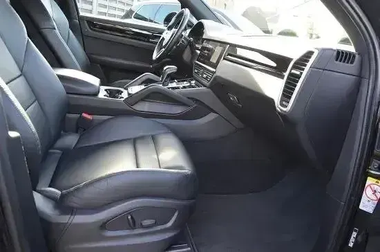 Używany Porsche Cayenne 340 KM (250 kW) 2022 Czarny SUV