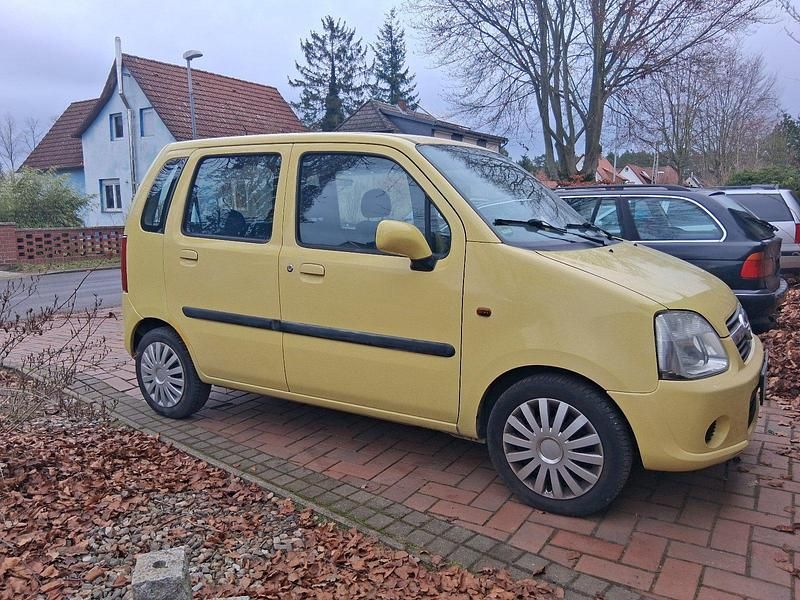 Gelb Gebraucht 2004 Opel Agila Limousine | 790 € (Fairer Preis) - Bild 1/4