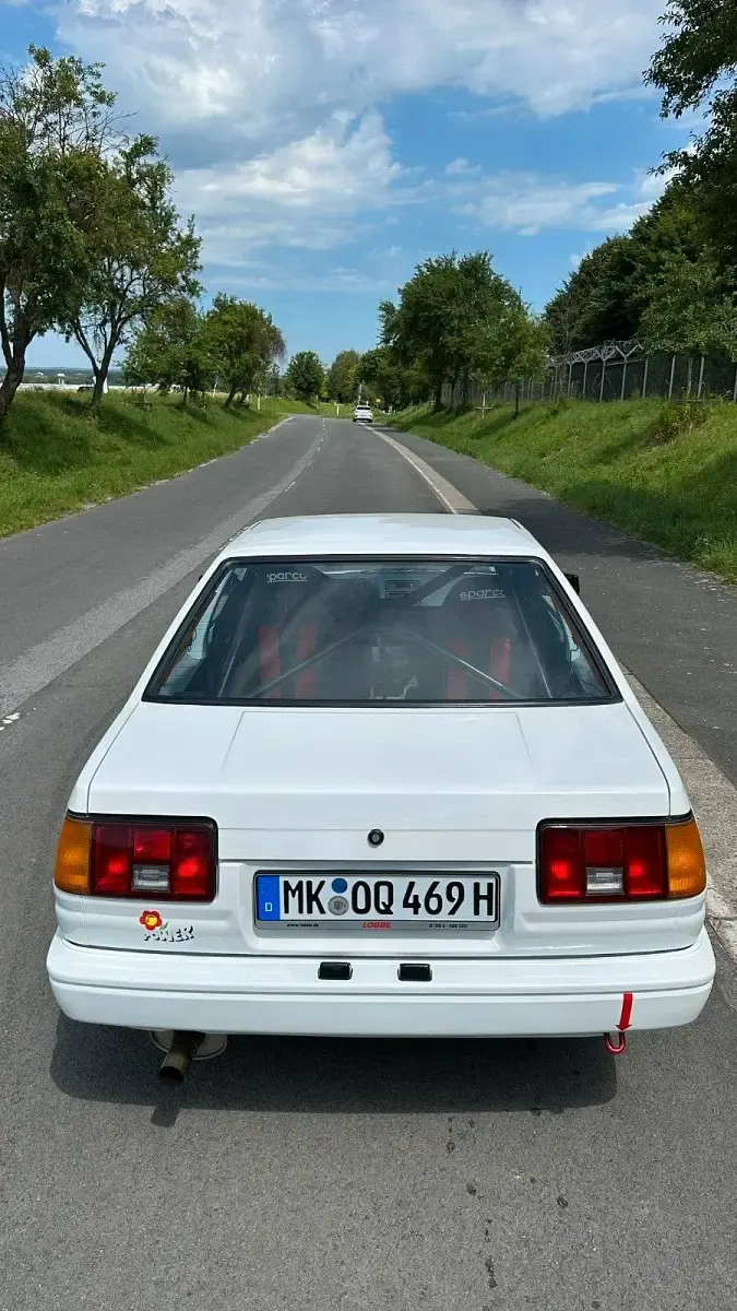 Gebraucht Toyota Corolla 150 PS (110 kW) 1983 Weiß Coupé