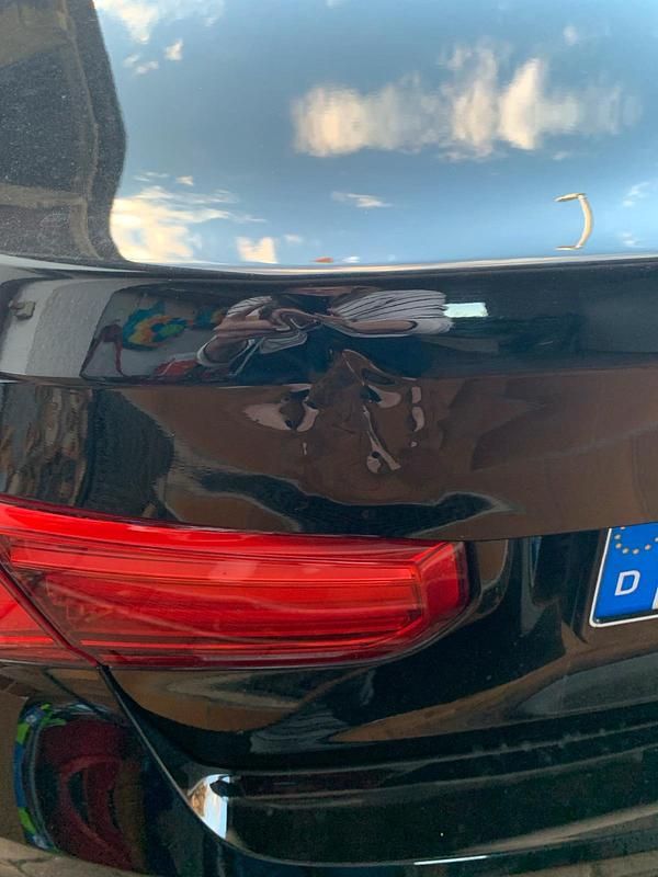 Gebraucht BMW 330e 2017 Schwarz Limousine