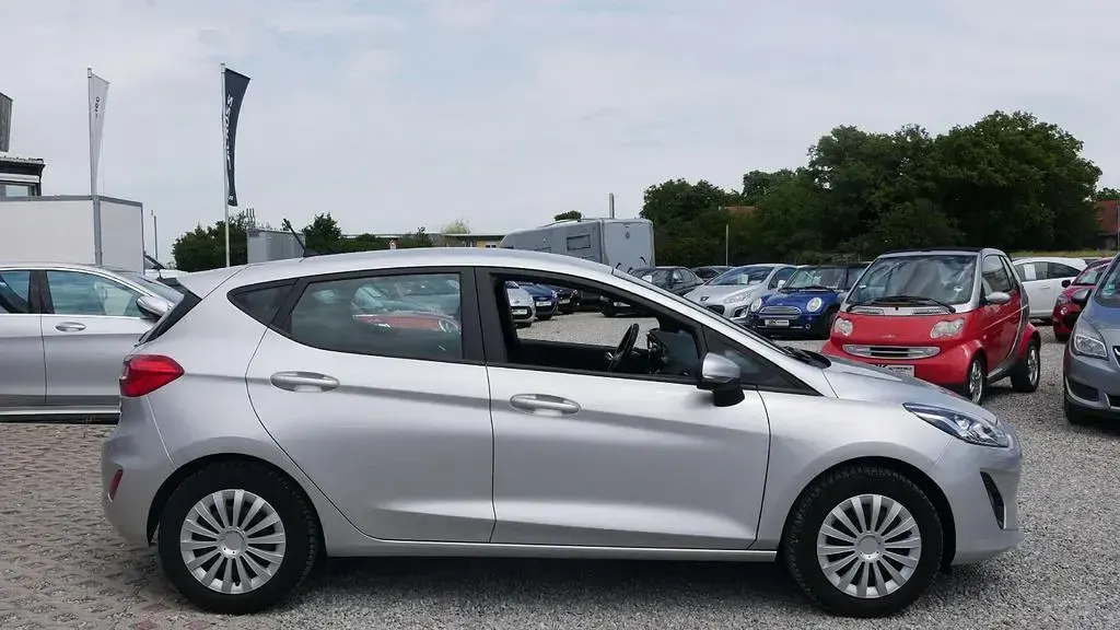 Gebraucht Ford Fiesta 86 PS (63 kW) 2018 Polarsilber Kleinwagen