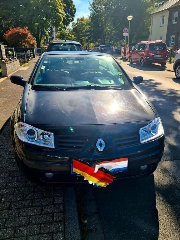 Gebraucht Renault Mégane Cabriolet Dynamique 131 PS (96 kW) 2006 Schwarz Cabrio