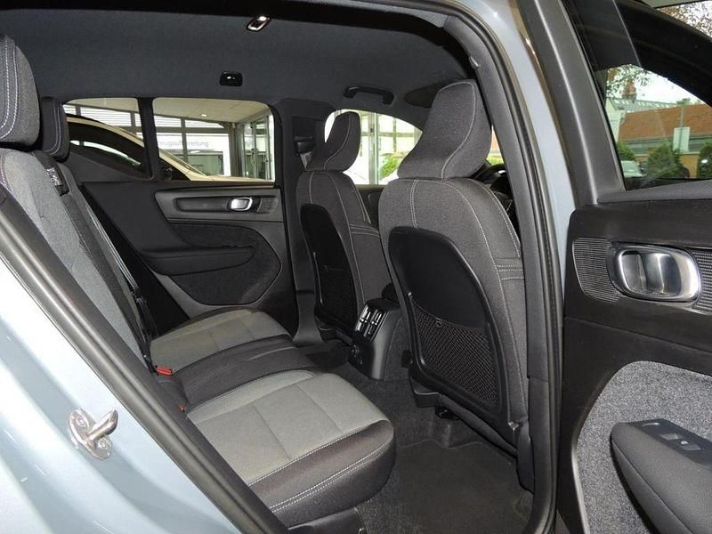 Gebraucht Volvo XC40 Plus 155 PS (114 kW) 2022 Grau SUV