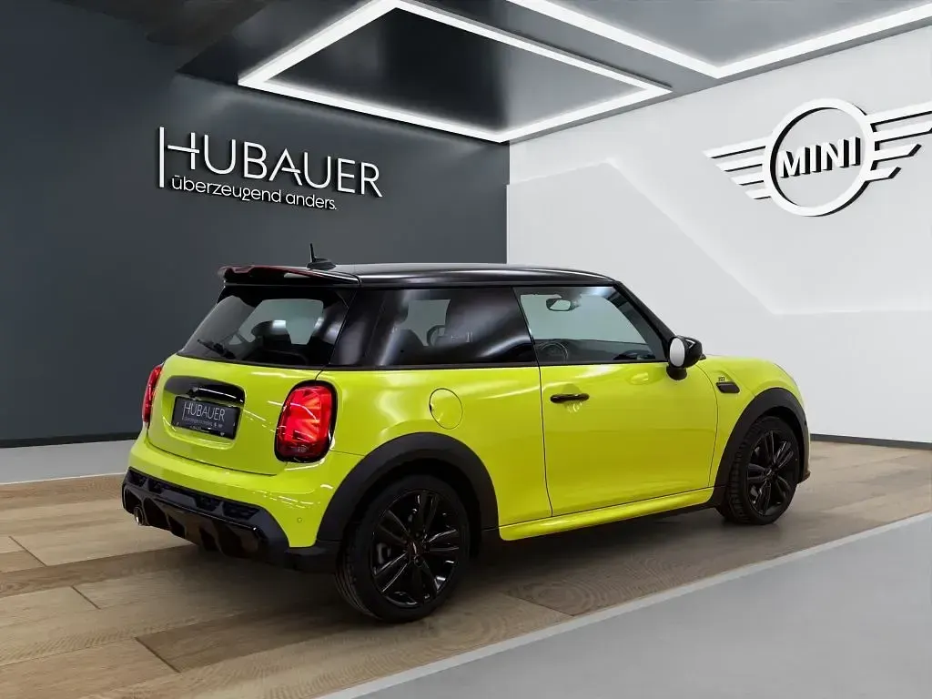 Gebraucht Mini Cooper 136 PS (100 kW) 2023 Gelb Kleinwagen