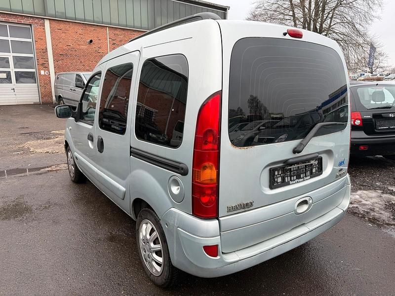 Gebraucht Renault Kangoo 86 PS (63 kW) 2007 Silber Van / Kleinbus