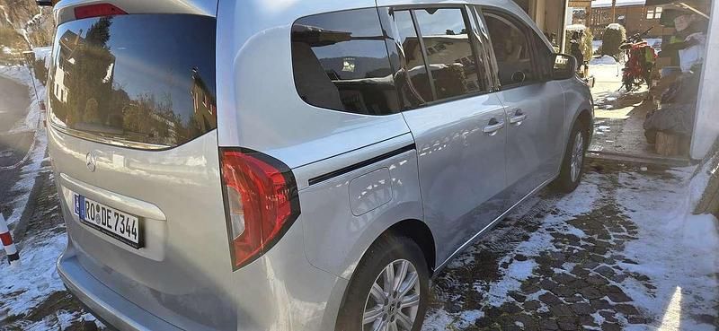 Gebraucht Mercedes T180 Progressive 131 PS (96 kW) 2025 Van / Kleinbus