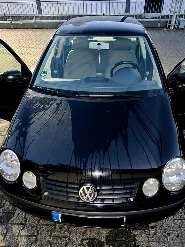 Schwarz Gebraucht 2002 VW Polo Limousine | 1.100 € (Guter Preis) - Bild 1/4