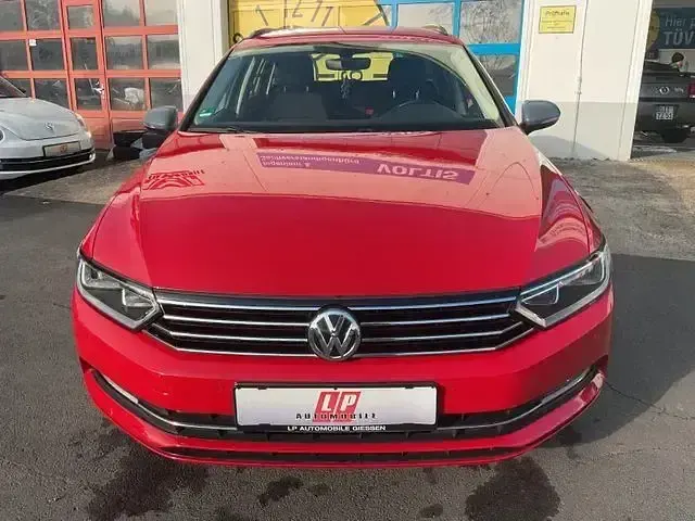 Usata VW Passat 120 CV (88 kW) 2017 Rosso Station wagon