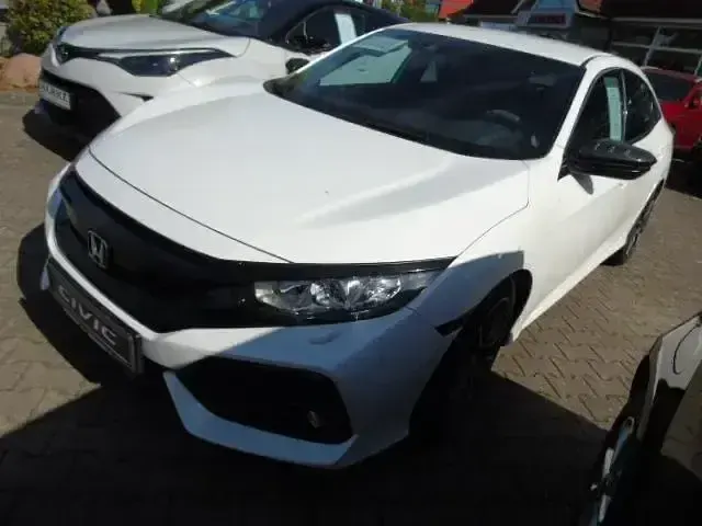Gebraucht Honda Civic Elegance 129 PS (94 kW) 2017 Weiss Limousine