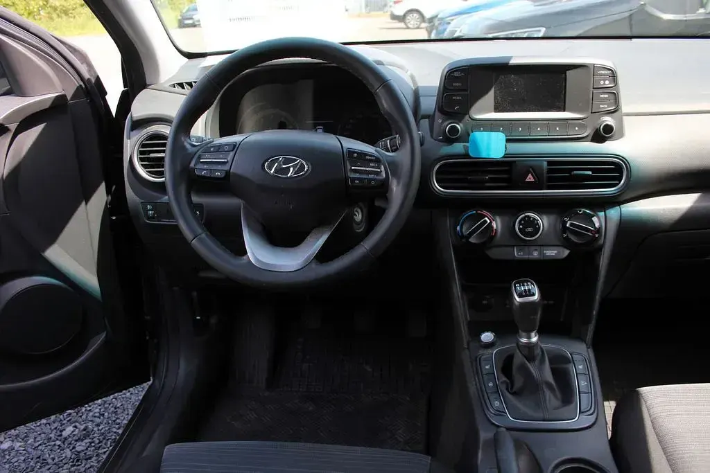 Gebraucht Hyundai Kona Select 120 PS (88 kW) 2020 Grau SUV