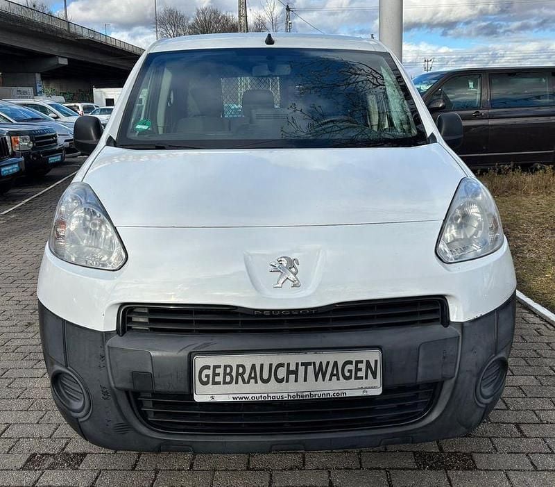 Gebraucht Peugeot Partner 90 PS (66 kW) 2013 Weiß Van / Kleinbus