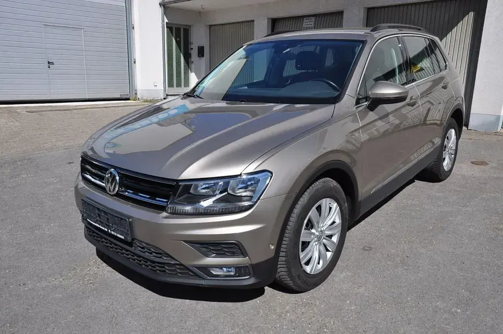 Gebraucht VW Tiguan 150 PS (110 kW) 2017 Beige SUV