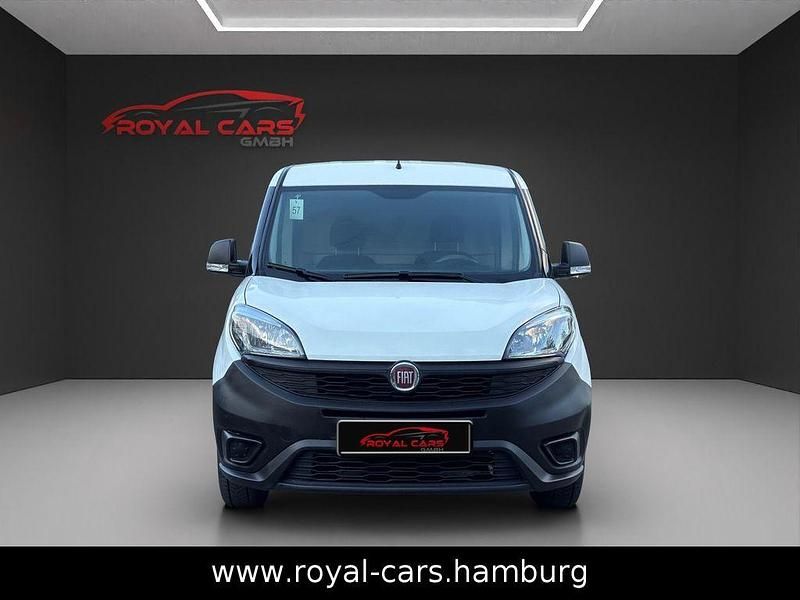 Gebraucht Fiat Doblò Basis 95 PS (69 kW) 2019 Weiß Van / Kleinbus