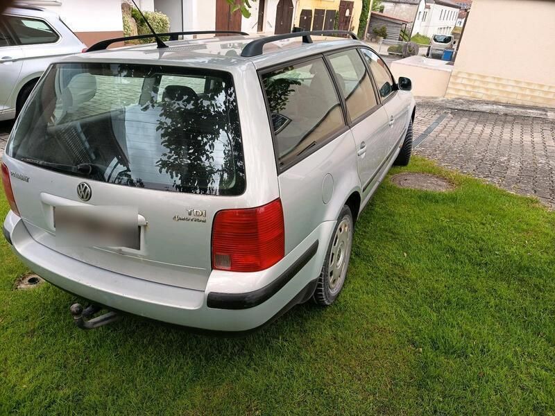 Silber Gebraucht 2000 VW Passat Kombi | 1.400 € (Superpreis) - Bild 1/3