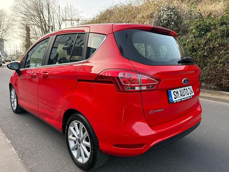 Gebraucht Ford B-MAX 101 PS (74 kW) 2015 Rot Van / Kleinbus