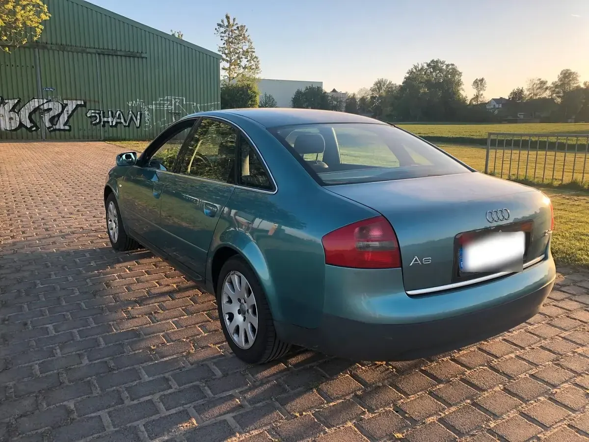 Usata Audi A6 165 CV (121 kW) 1997 Blu Berlina