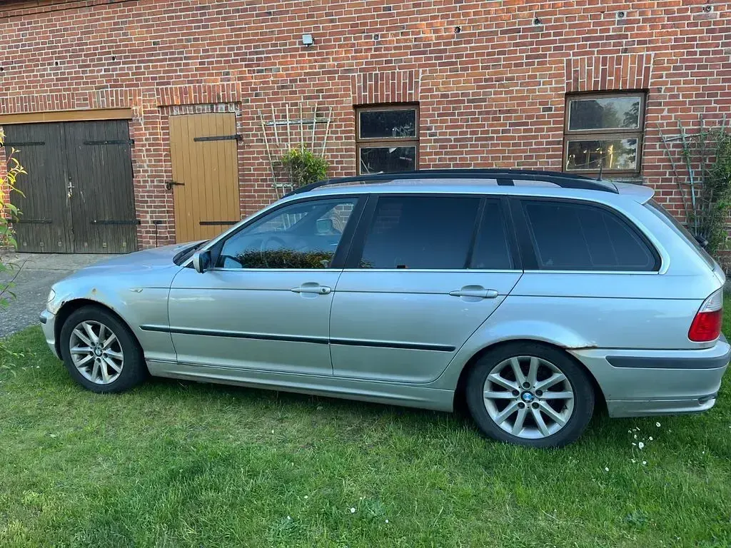 Gebraucht BMW 320 150 PS (110 kW) 2004 Silber Kombi