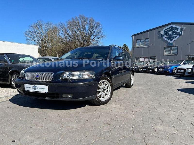 Blau Gebraucht 2001 Volvo V70 Comfort Kombi | 5.730 € (Teuer) - Bild 1/4