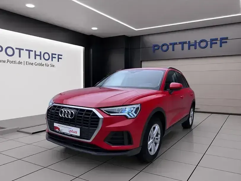 Gebraucht Audi Q3 Business 200 PS (147 kW) 2023 Rot SUV