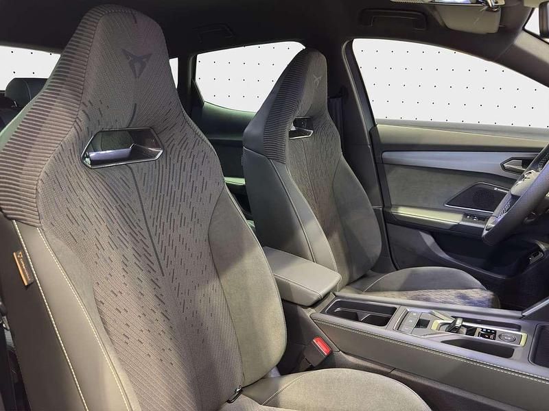 Neu Cupra Formentor VZ 333 PS (244 kW) 2025 Rio green matt SUV