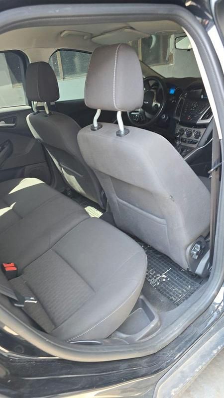 Gebraucht Ford Focus SYNC Edition 101 PS (74 kW) 2014 Schwarz Kombi