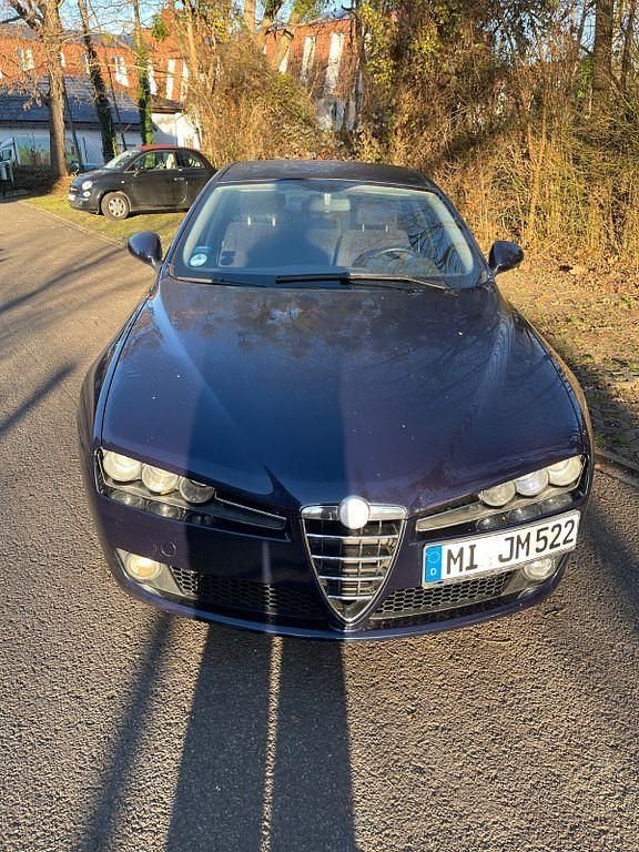 Blau Gebraucht 2008 Alfa Romeo 159 Impression Limousine | 3.250 € (Teuer) - Bild 1/4