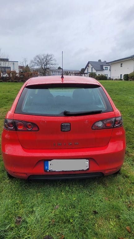 Gebraucht Seat Ibiza 69 PS (50 kW) 2008 Rot Limousine