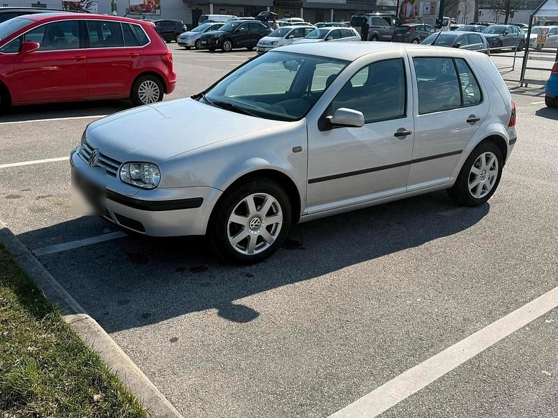 Gebraucht VW Golf IV 75 PS (55 kW) 2000 Silber Kleinwagen