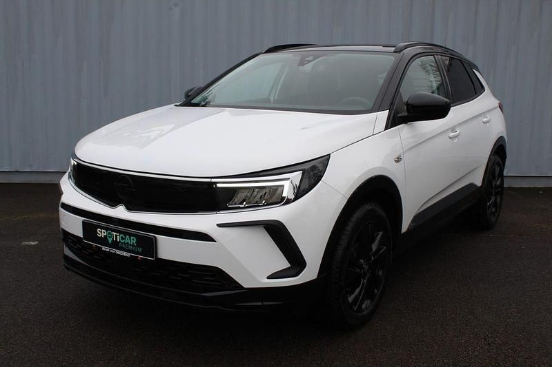 Gebraucht Opel Grandland X 131 PS (96 kW) 2024 Weiß SUV