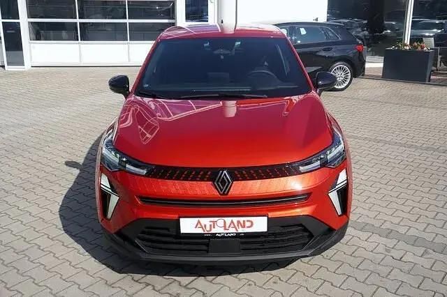 Usado Renault Captur Evolution 158 HP (116 kW) 2024 Vermelho SUV
