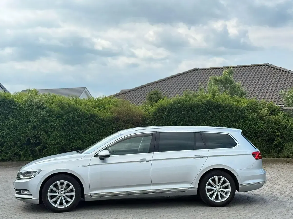 Gebraucht VW Passat Highline 190 PS (139 kW) 2018 Silber Kombi