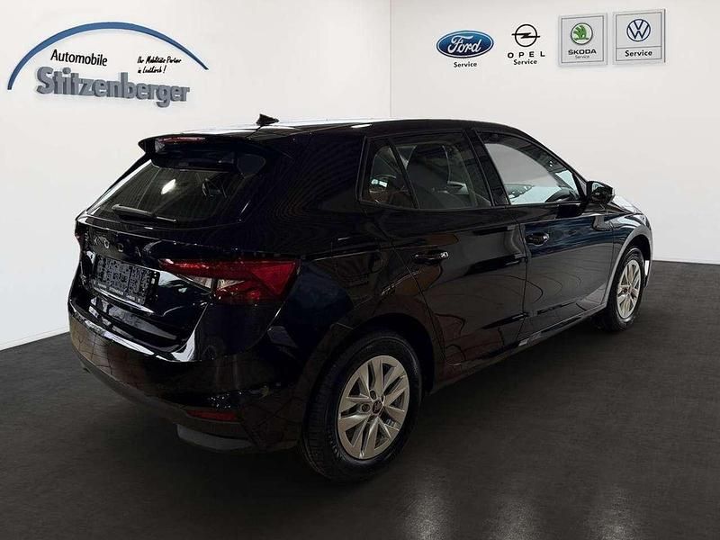 Neu Skoda Fabia Selection 116 PS (85 kW) 2025 Schwarzmagic perleffekt Limousine