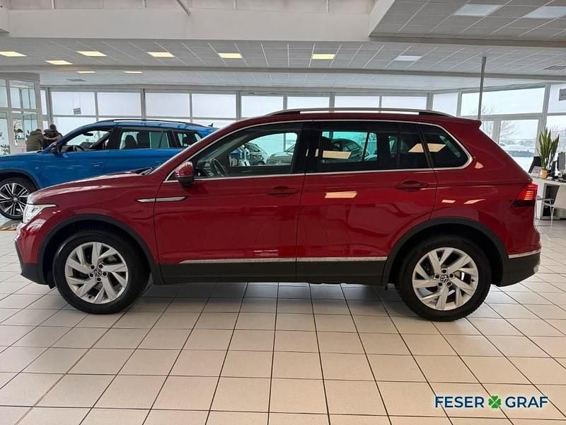Gebraucht VW Tiguan Elegance 150 PS (110 kW) 2021 Kings red metallic SUV