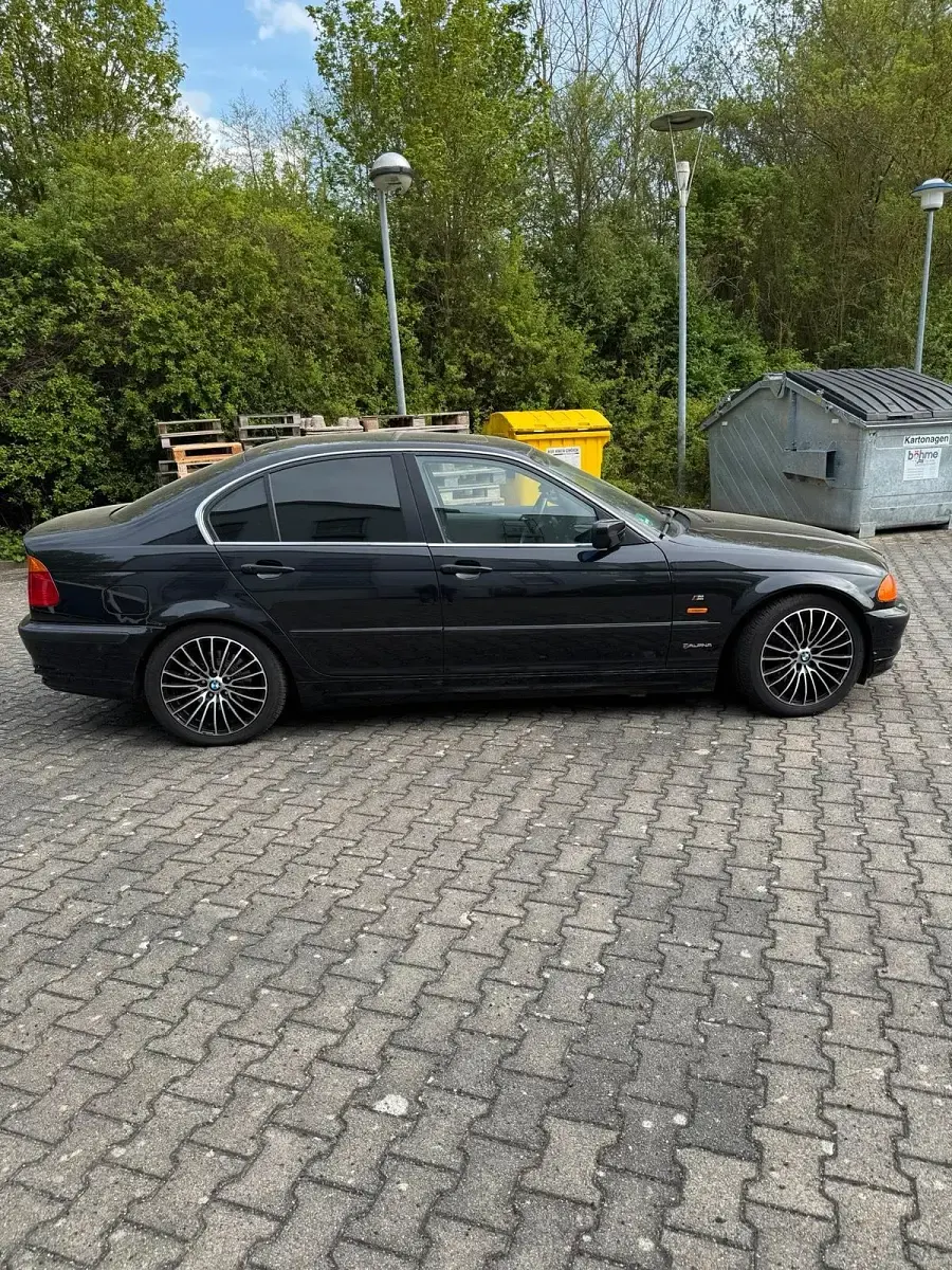 Occasion BMW 328 193 ch (141 kW) 1999 Noir Berline